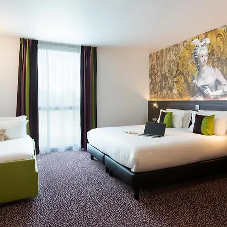 Отель Roi Soleil Prestige - St Quentin