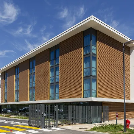 Roi Soleil Prestige - St Quentin 4* Plaisir