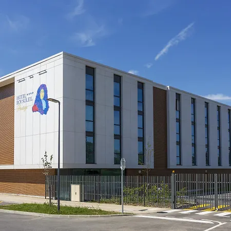 Roi Soleil Prestige - St Quentin Hotel Plaisir